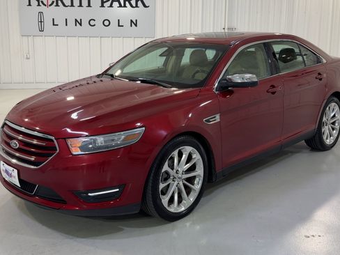 Used 2014 Ford Taurus Limited w/ Equipment Group 301A image 5
