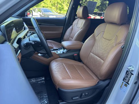 Used 2024 Kia Telluride EX X-Line AWD/4WD image 5