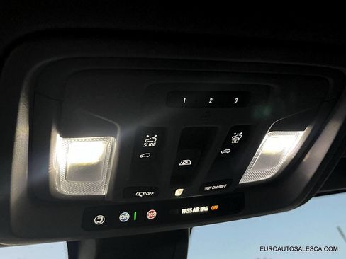 Used 2021 GMC Sierra 2500 Denali w/ Denali Ultimate Package image 38