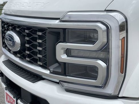 New 2026 Ford F450 Platinum w/ FX4 Off-Road Package image 7