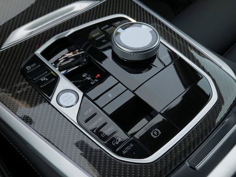 New 2026 BMW X5 M60i AWD/4WD image 11