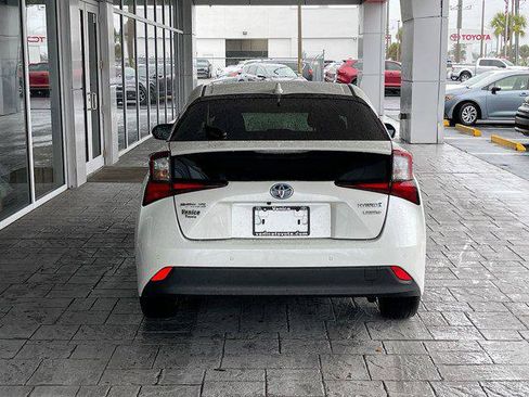 Certified 2020 Toyota Prius Limited FWD image 6