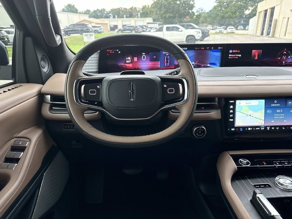 New 2026 Lincoln Navigator Black Label AWD/4WD image 18