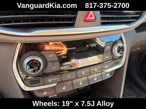 Used 2019 Hyundai Santa Fe FWD image 23