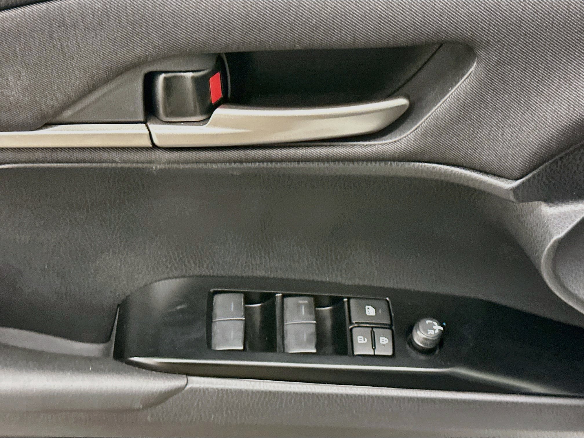 Used 2026 Toyota Camry LE FWD image 15