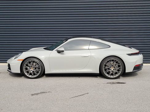Certified 2025 Porsche 911 Carrera RWD image 2