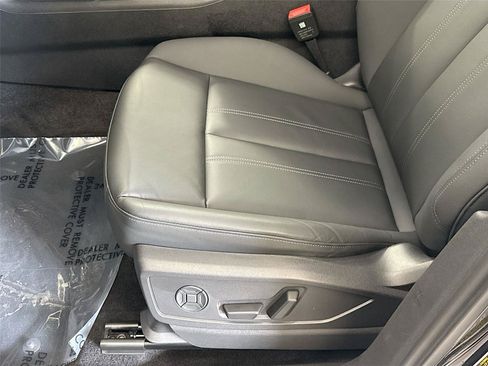 Certified 2025 Audi Q5 Premium w/ Convenience Package AWD/4WD image 20