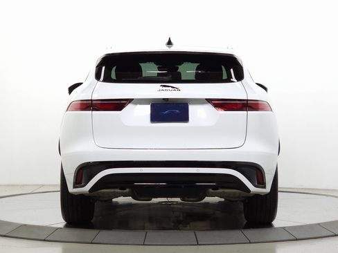 Certified 2025 Jaguar F-PACE R-Dynamic S image 4