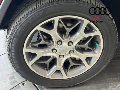 Used 2022 Jeep Grand Cherokee Limited w/ Tech Group image 9