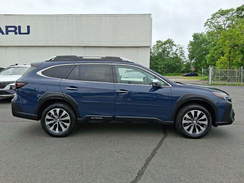 Certified 2023 Subaru Outback Touring AWD/4WD image 7