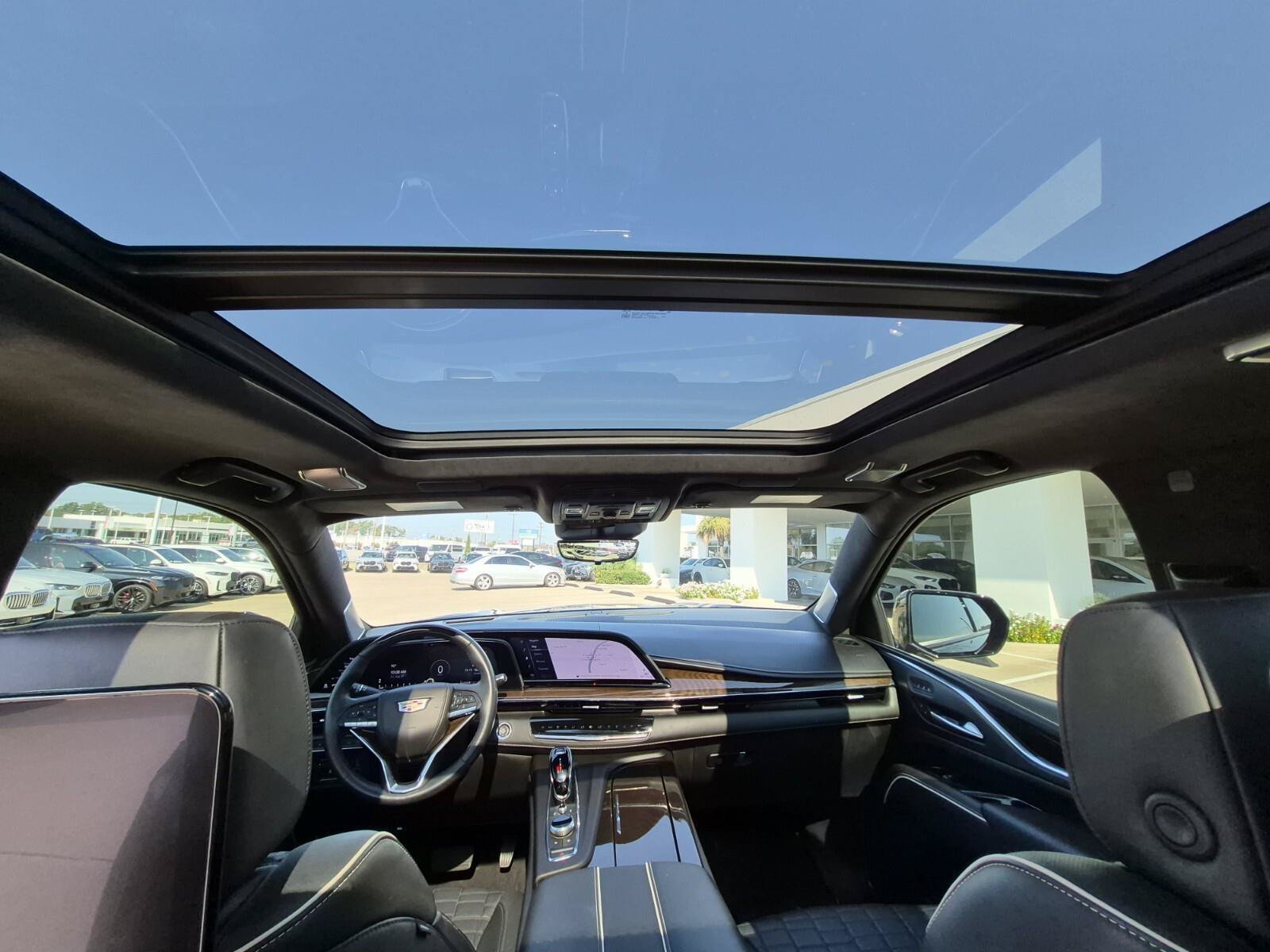 Used 2023 Cadillac Escalade ESV Sport Platinum w/ LPO, Floor Liner Package AWD/4WD image 24