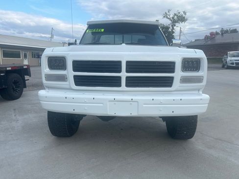 Used 1993 Dodge D/W Truck 250 image 2