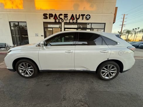 Used 2015 Lexus RX 450h FWD image 3