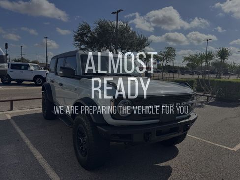 Used 2024 Ford Bronco Wildtrak AWD/4WD image 5