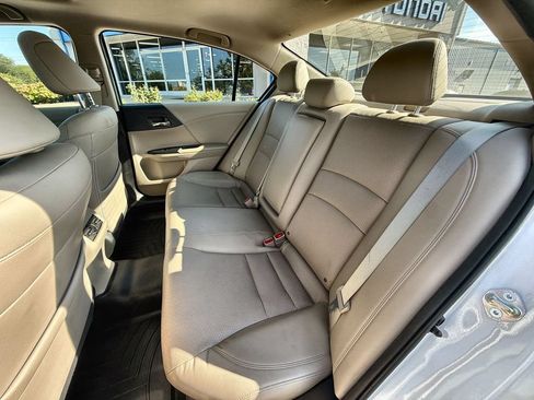 Used 2017 Honda Accord EX-L image 24