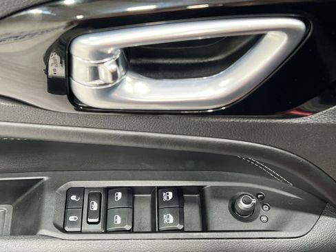 Used 2023 Jeep Compass Latitude w/ Convenience Group AWD/4WD image 13