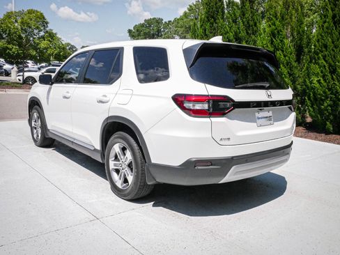 Used 2024 Honda Pilot EX-L image 8