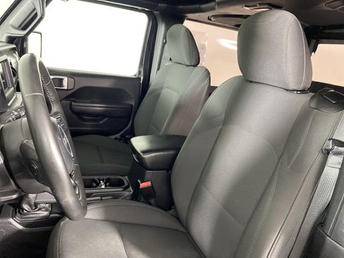 Used 2023 Jeep Wrangler Sport AWD/4WD image 16