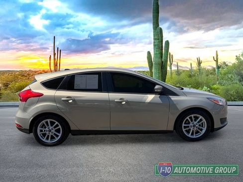 Used 2016 Ford Focus SE FWD image 3