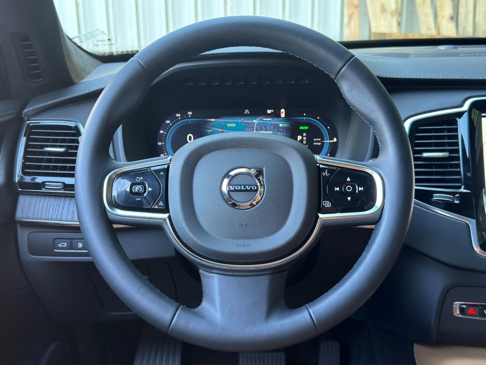 Used 2024 Volvo XC90 T8 Ultimate w/ Lounge Package AWD/4WD image 22