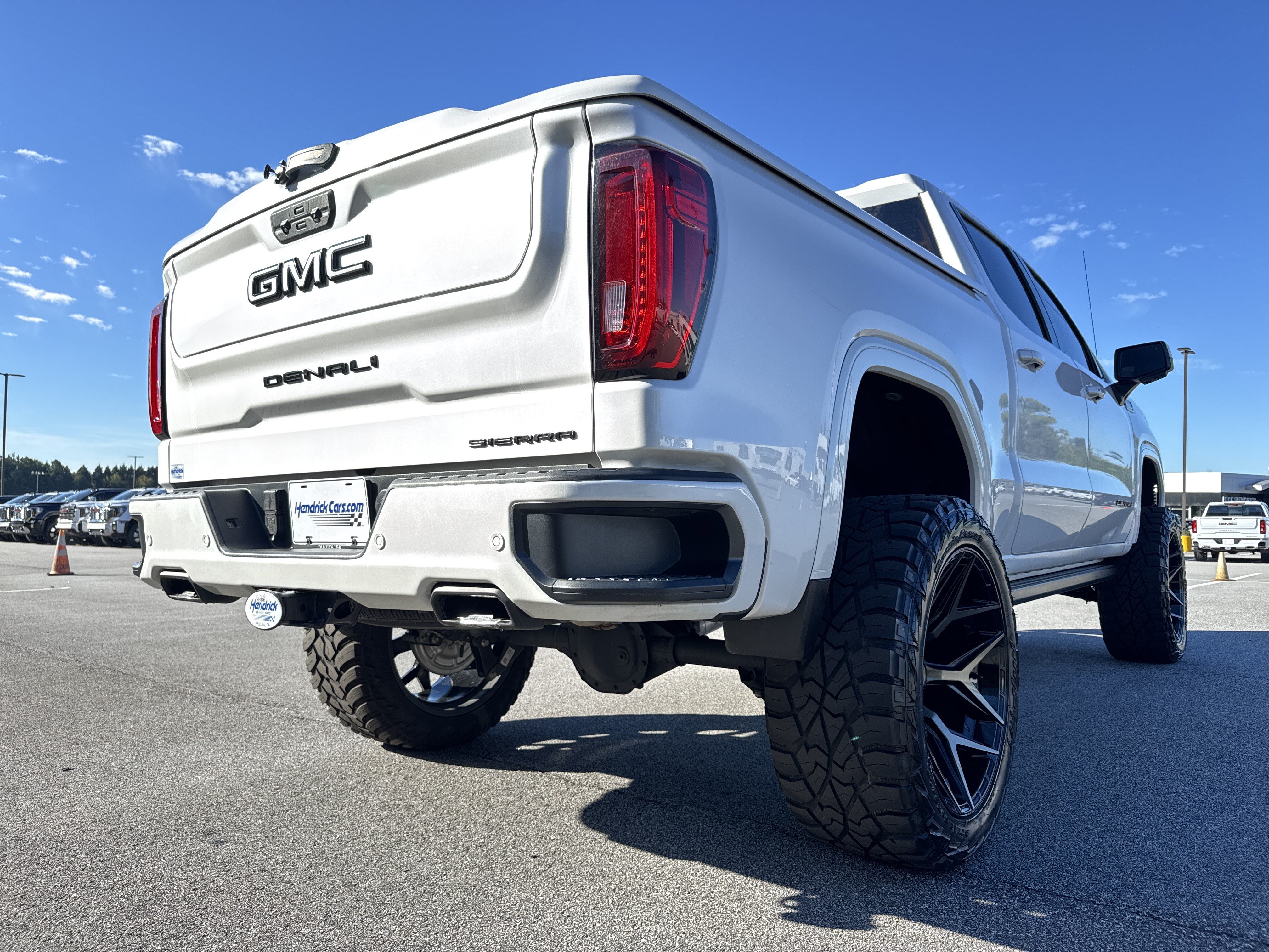 Used 2024 GMC Sierra 1500 Denali w/ Denali Reserve Package AWD/4WD image 10