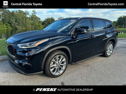 Used 2023 Toyota Highlander Limited