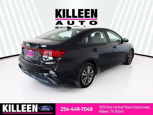 Used 2024 Kia Forte LXS FWD image 8