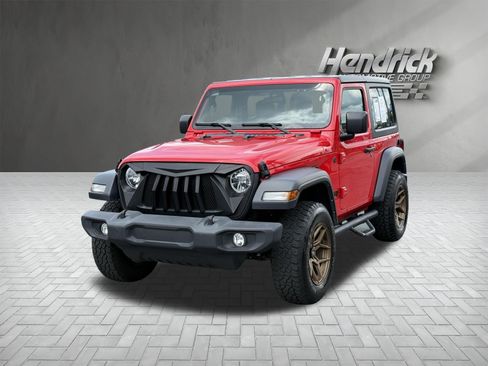Used 2024 Jeep Wrangler Sport AWD/4WD image 5