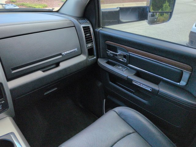 Used 2015 RAM 1500 Laramie w/ Convenience Group AWD/4WD image 17