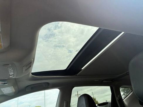 Certified 2024 Nissan Murano SL FWD image 19