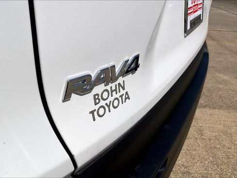 Certified 2025 Toyota RAV4 XLE w/ Convenience Package image 15