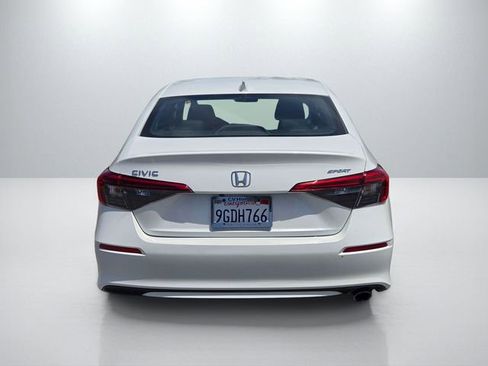 Used 2023 Honda Civic Sport image 5