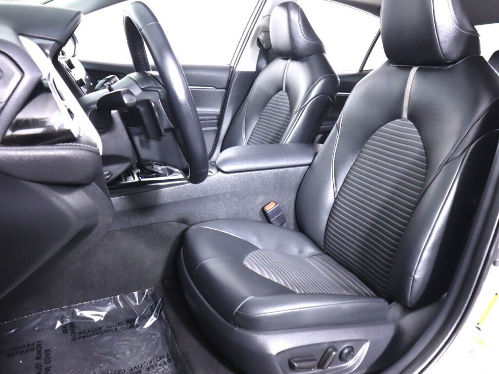 Used 2018 Toyota Camry SE w/ Audio Package FWD image 31
