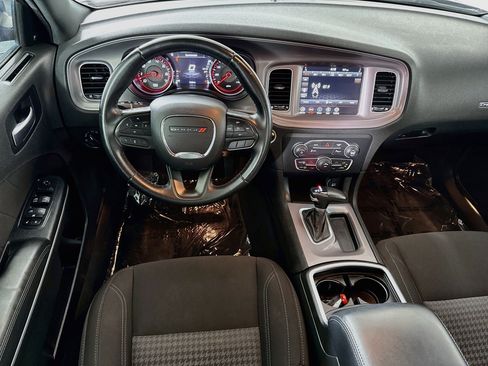 Used 2023 Dodge Charger SXT RWD image 17