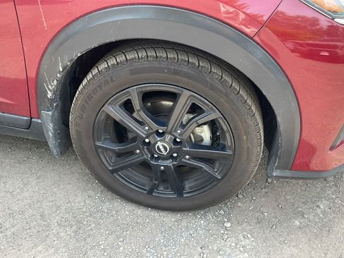 Used 2022 Nissan Kicks SV FWD image 22