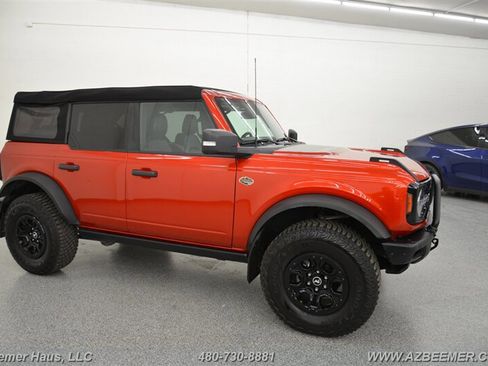 Used 2024 Ford Bronco Wildtrak image 7