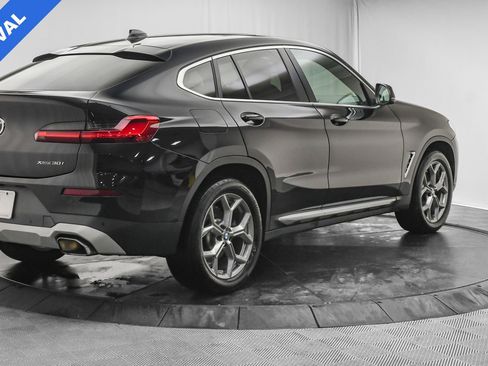 Used 2023 BMW X4 xDrive30i w/ Convenience Package image 9