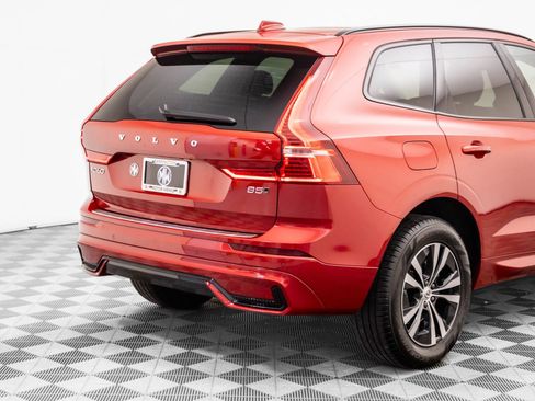 Used 2025 Volvo XC60 B5 Core w/ Protection Package Premier image 34