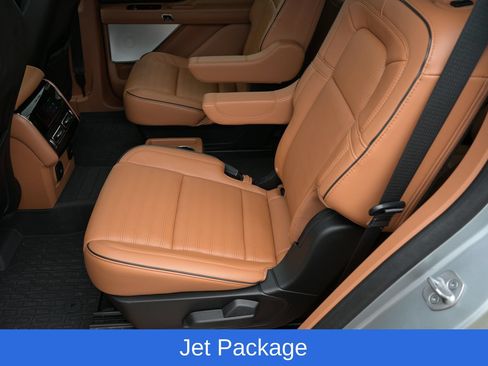Used 2023 Lincoln Aviator Black Label w/ Jet Package AWD/4WD image 31