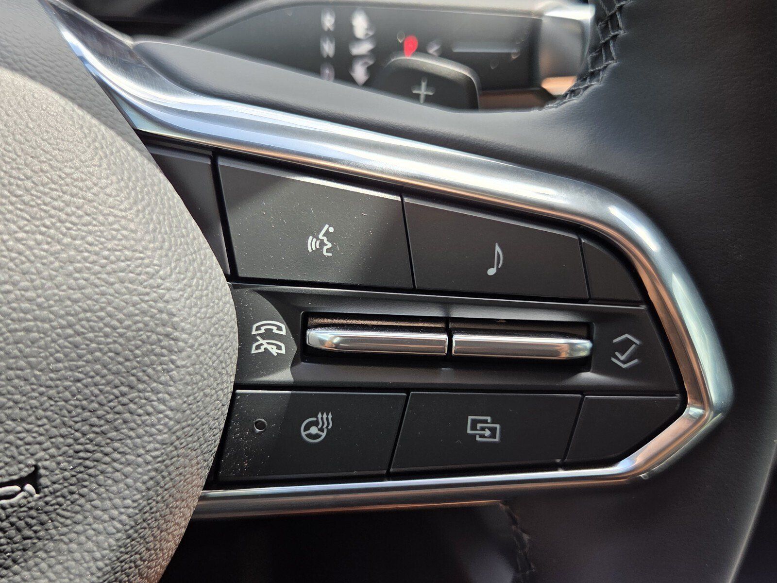 New 2027 Chevrolet Equinox LT FWD image 14