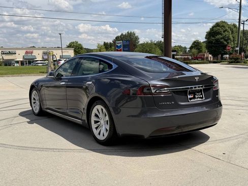 Used 2018 Tesla Model S 75D AWD/4WD image 19