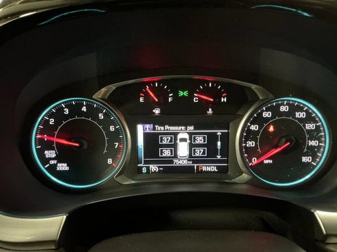 Used 2019 Chevrolet Traverse LT FWD image 22