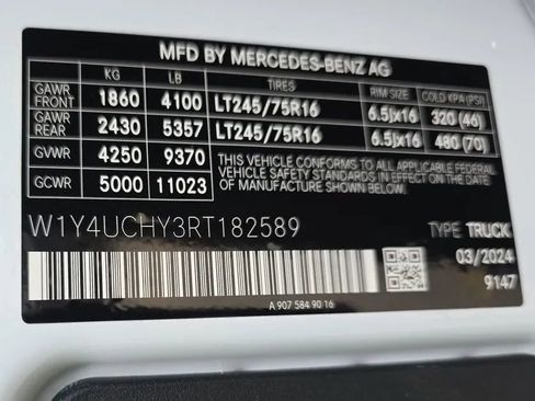 Used 2024 Mercedes-Benz eSprinter 170 Cargo image 39