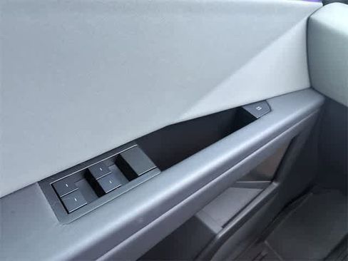 Used 2025 Tesla Cybertruck AWD Crew Cab image 39