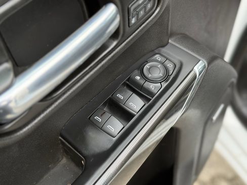 Used 2021 GMC Sierra 1500 AT4 w/ AT4 Value Package image 16