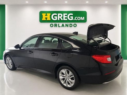 Used 2018 Honda Accord LX image 2