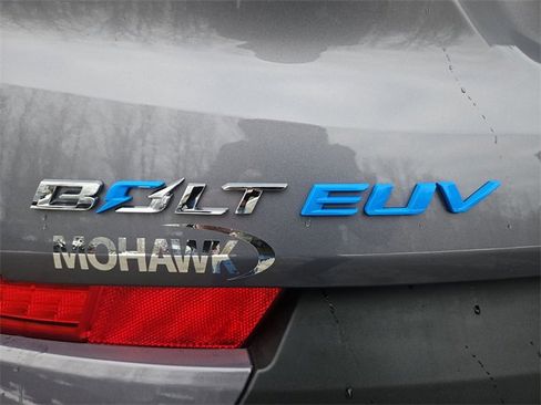 Used 2023 Chevrolet Bolt EUV LT w/ Convenience Package image 30