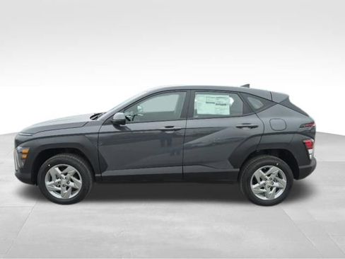 New 2026 Hyundai Kona SE image 8
