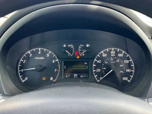 Used 2015 Nissan Sentra S image 22