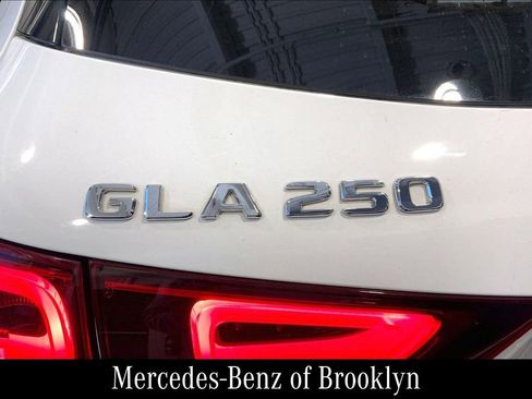 Certified 2023 Mercedes-Benz GLA 250 4MATIC image 10